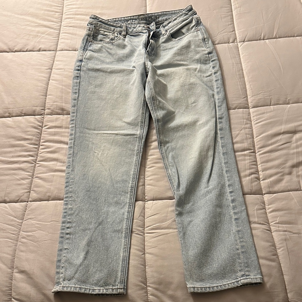 American Eagle Outfitters Mom Jean - Picture 4 of 8